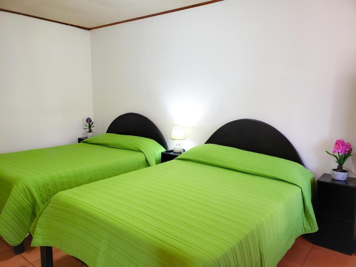 Hotel Santa Fe B&B Monteverde Bagian luar foto