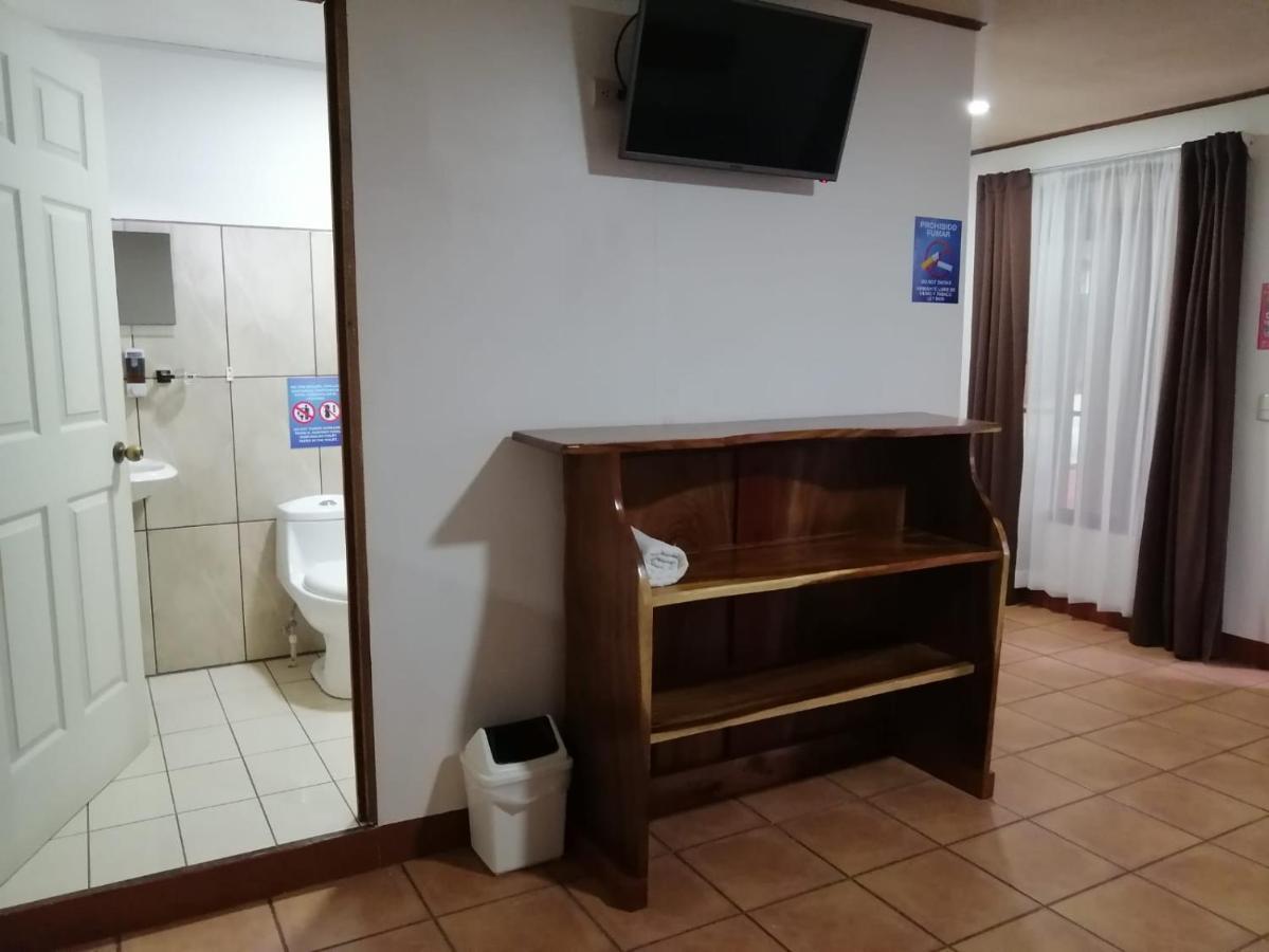 Hotel Santa Fe B&B Monteverde Bagian luar foto