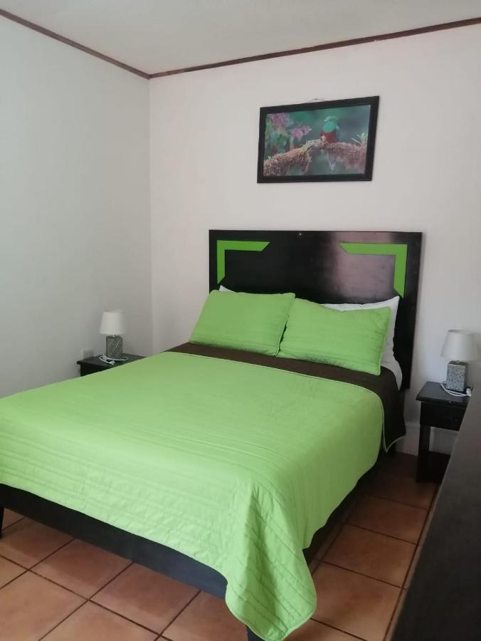 Hotel Santa Fe B&B Monteverde Bagian luar foto