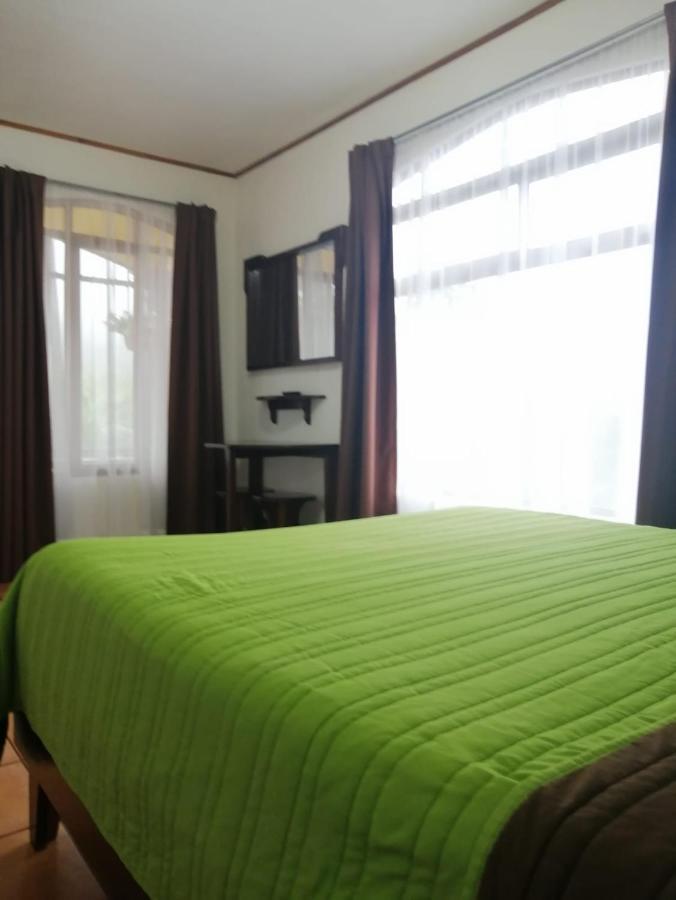 Hotel Santa Fe B&B Monteverde Bagian luar foto